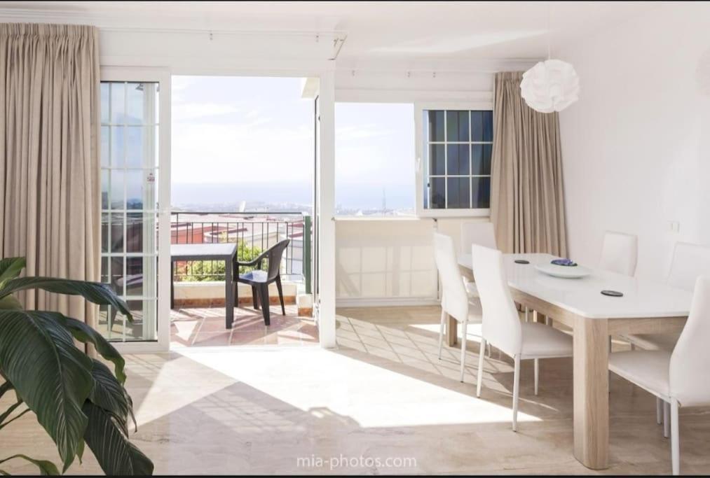 Private Pool 'Villa Vibe Tenerife' Sunset & Ocean View Chayofa Extérieur photo